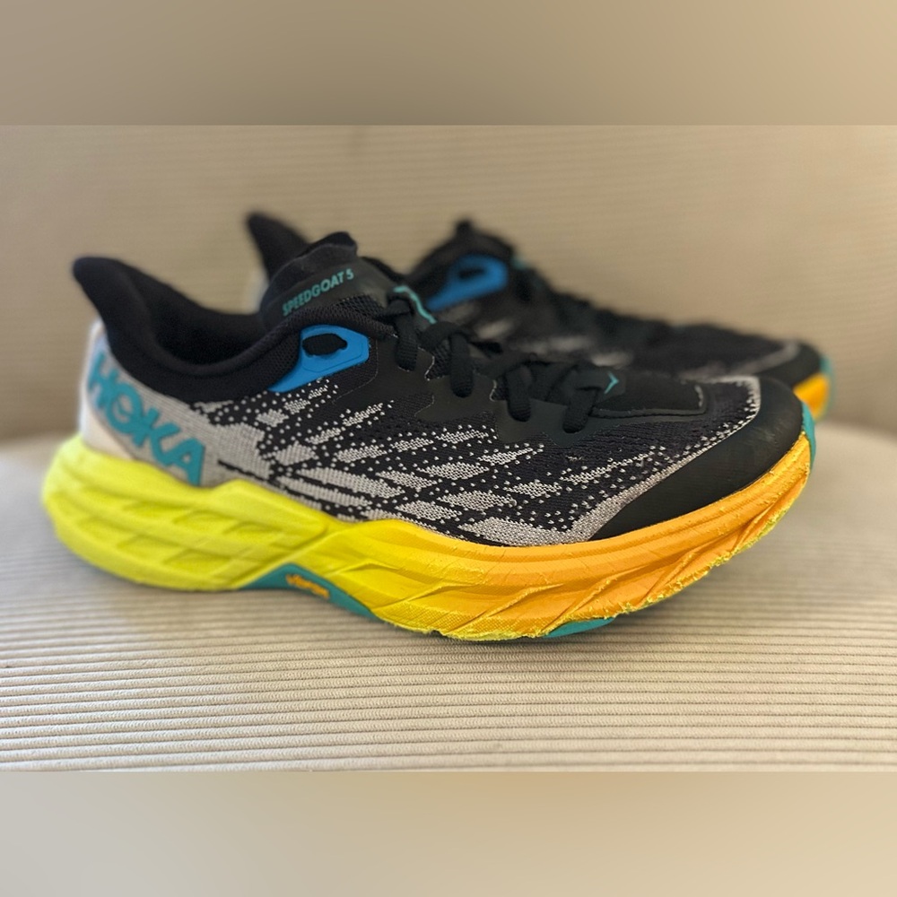Hoka Women's Black & Yellow Speedgoat Trail Running Shoes Size 7 - Picture 2 of 10